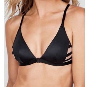 🔥2/$20 Victoria’s Secret bralette